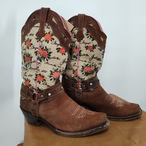 Tan Leather And Fabric With Roses Snip Toe Cowboy Boots Women's Size 9